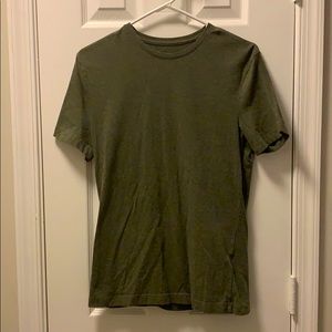 H&M dark green men’s shirt, size medium